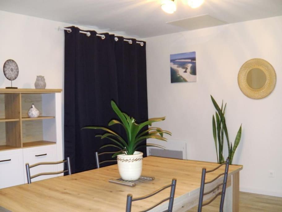 Meuble 2/4 Personnes Villa Noaillac Exterior foto